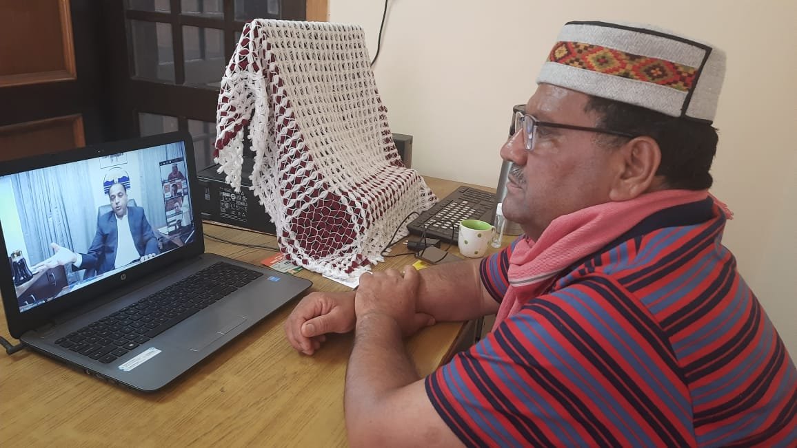 हमीरपुर जिला भाजपा ने रिलीफ फ़ंड में दिए एक करोड़ : बलदेव शर्मा