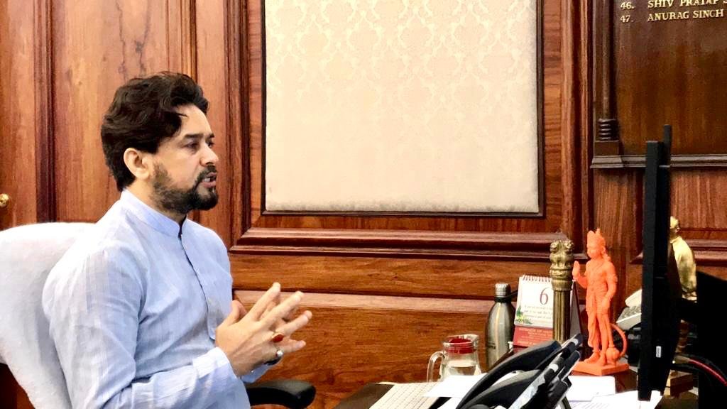 मोदी सरकार की जनकल्याणकारी योजनाओं से देश आत्मनिर्भर बनने की ओर अग्रसर:अनुराग ठाकुर