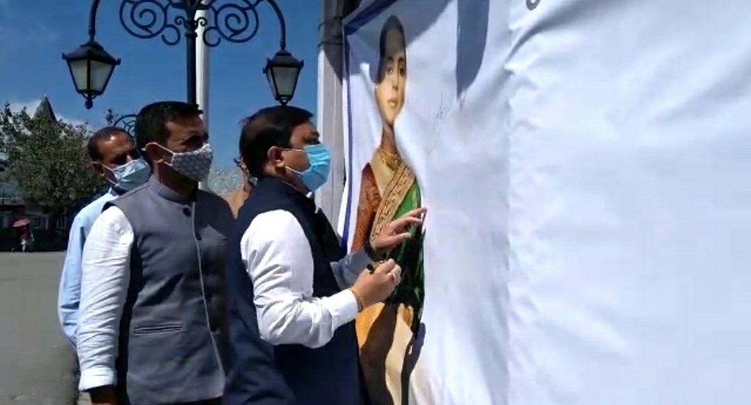 हिमाचल में ‌भाजपा ने कंगना के समर्थन में सिग्नेचर कैपेंन किया शुरू