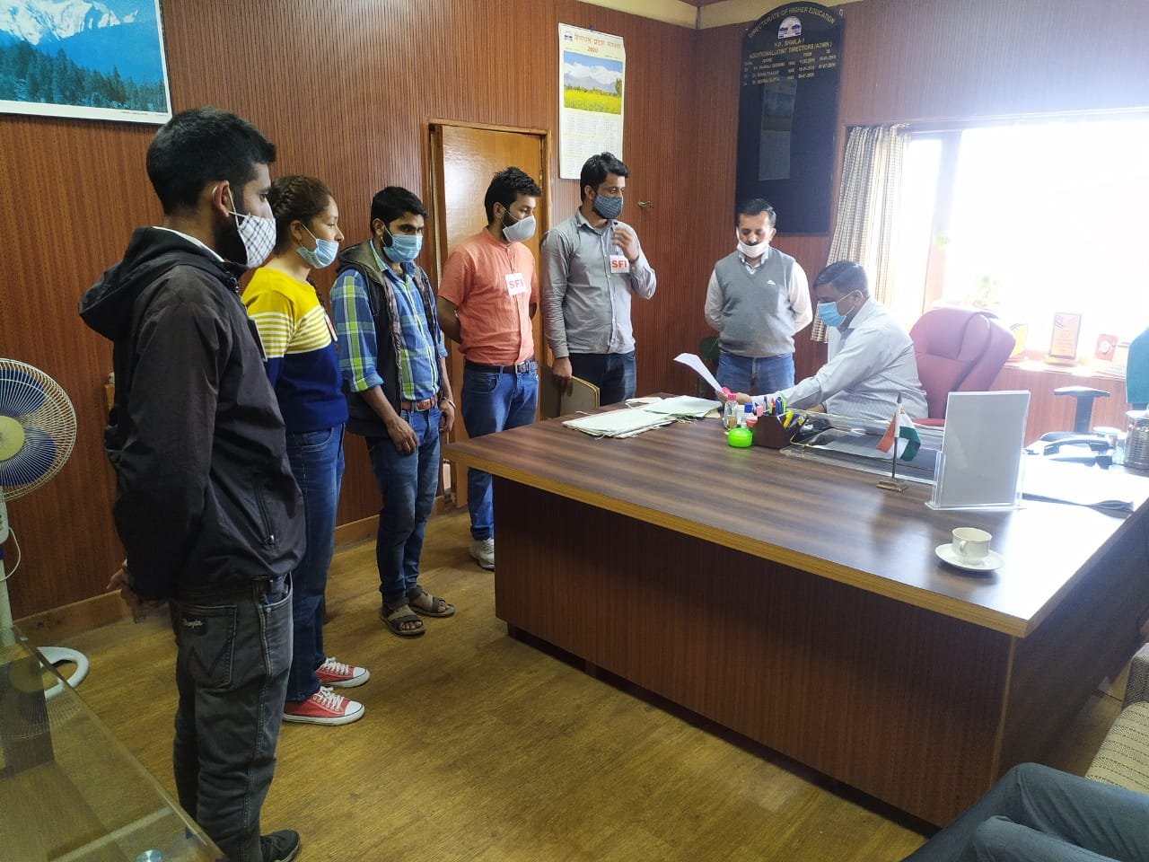 SFI राज्य कमेटी ने छात्रो की समस्या को लेकर उच्च शिक्षा निदेशक को दिया माँगपत्र