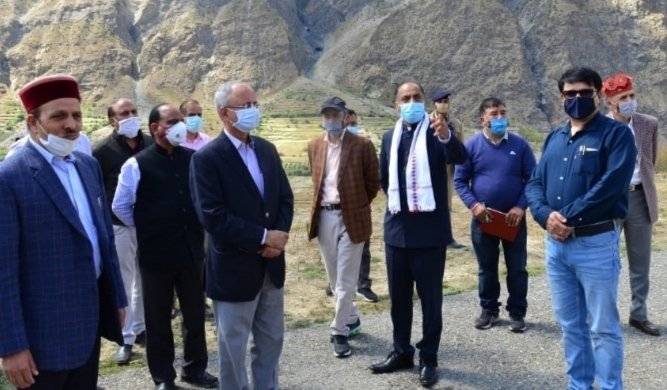 3 अक्टूबर को पीएम मोदी करेंगे अटल टनल का उद्घाटन, तैयारियों का जायजा लेने लाहौल पहुंचे सीएम