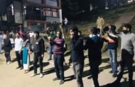 पीजी प्रवेश परीक्षा के मुद्दे पर HPU में बवाल जारी, छात्र संगठनों ने वीसी के घर बोला हल्ला