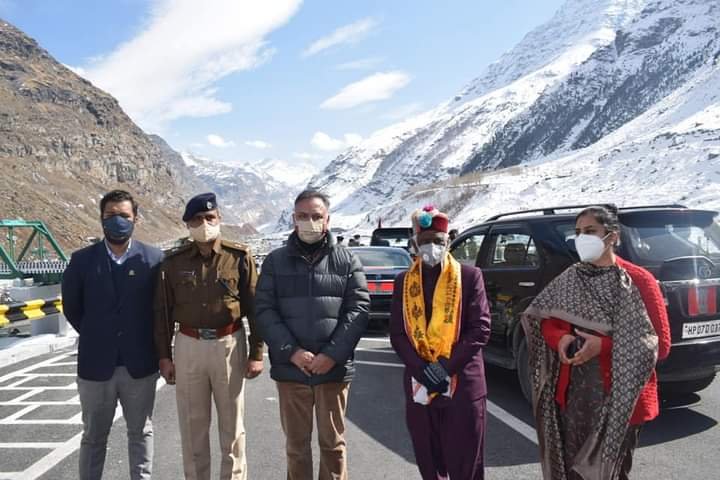 पर्यटन को शिखर तक ले जाने में मददगार साबित होगी अटल टनल: राज्यपाल