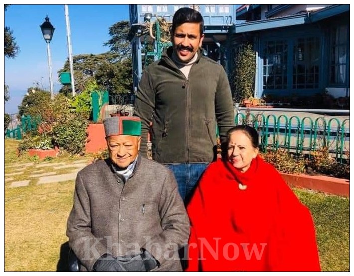 पूर्व मुख्यमंत्री वीरभद्र सिंह समेत बेटे और पत्नी की कोरोना रिपोर्ट निगेटिव
