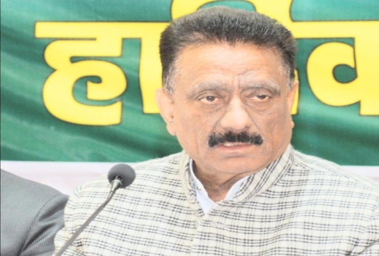 प्रदेश सरकार निजी स्कूल व अभिभावकों के बीच चल रहे विवादों का जल्द करें समाधान : राठौर