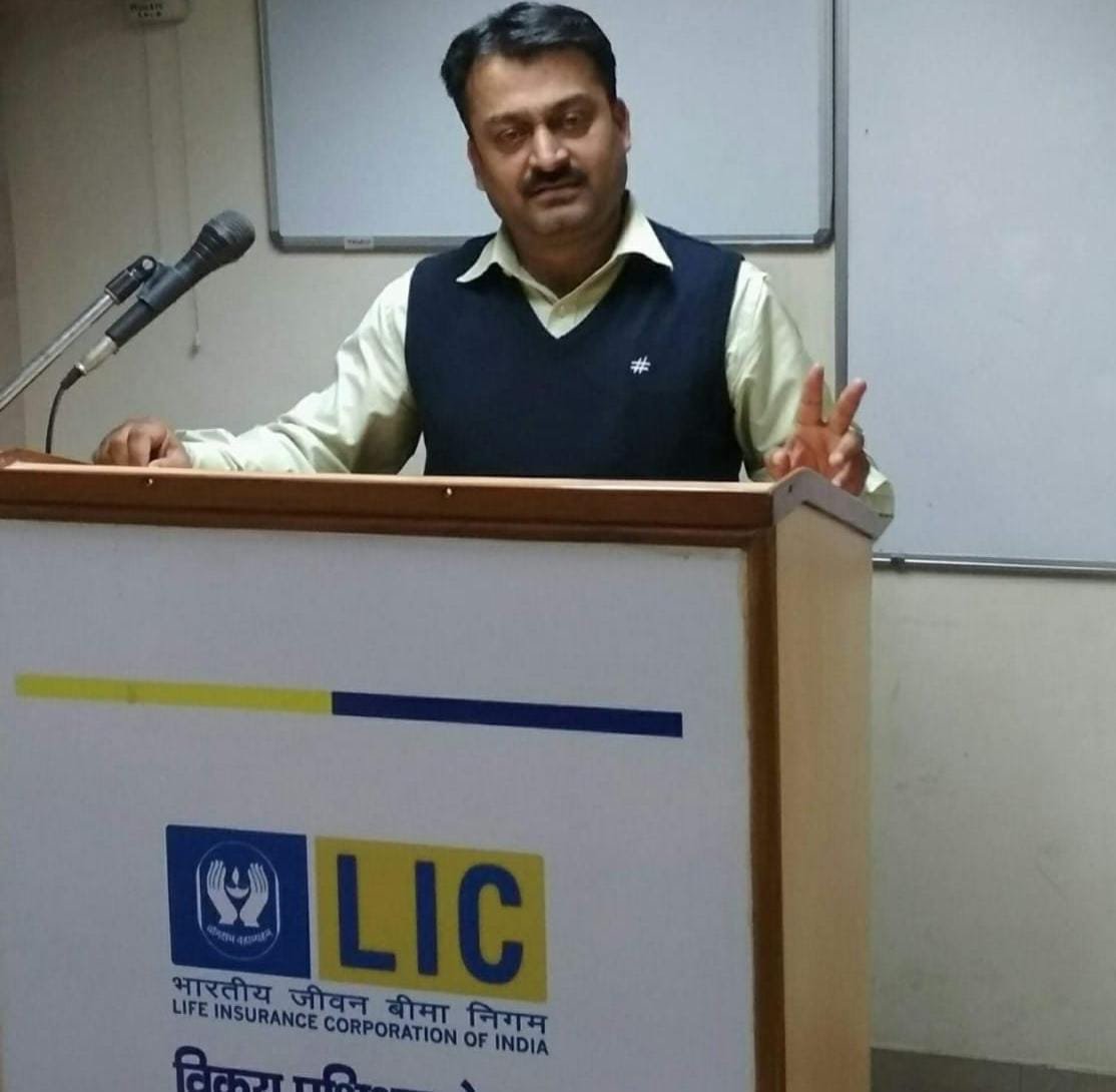 वरिष्ठ अभिकर्ता सुनील डोगरा बोले, एलआईसी पर आईपीओ लाने को लेकर ग्राहकों को नहीं डरने की ज़रूरत