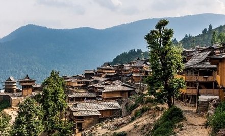 सड़क सुविधा से दूर शिमला जिला के डोडरा-क्वार क्षेत्र में कोरोना का कहर, ख़बर Now की ख़बर के बाद हरकत में आया प्रशासन।