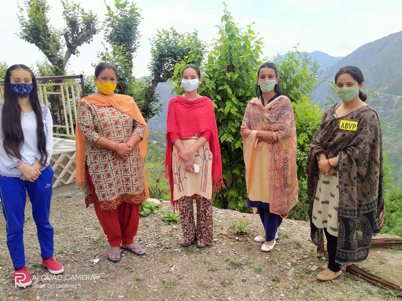 कोरोना के विरूद्ध ABVP चला रहा है 