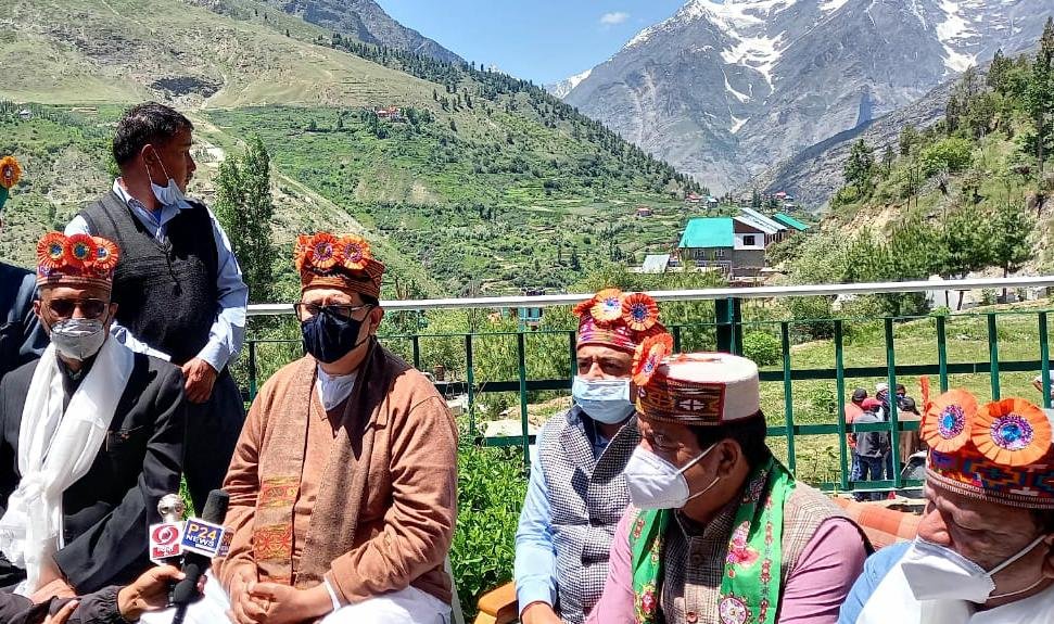 लाहौल स्पीति पहुंचे प्रदेश कांग्रेस सह-प्रभारी संजय दत्त