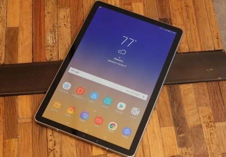 प्रदेश के मेधावी छात्रों को लैपटॉप कि जगह टैब देने की तैयारी में हिमाचल प्रदेश सरकार।