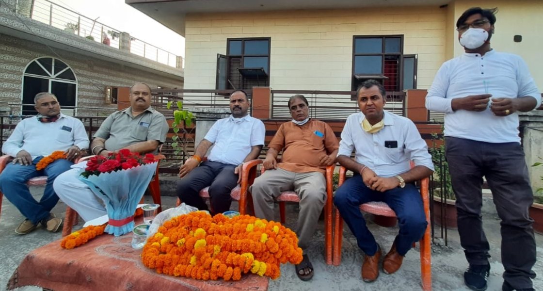 भाजपा के डॉ श्यामा प्रसाद मुखर्जी जिले के नए अध्यक्ष डॉ नरेश पंचल का वार्ड नंबर 19-20 में प्रवास