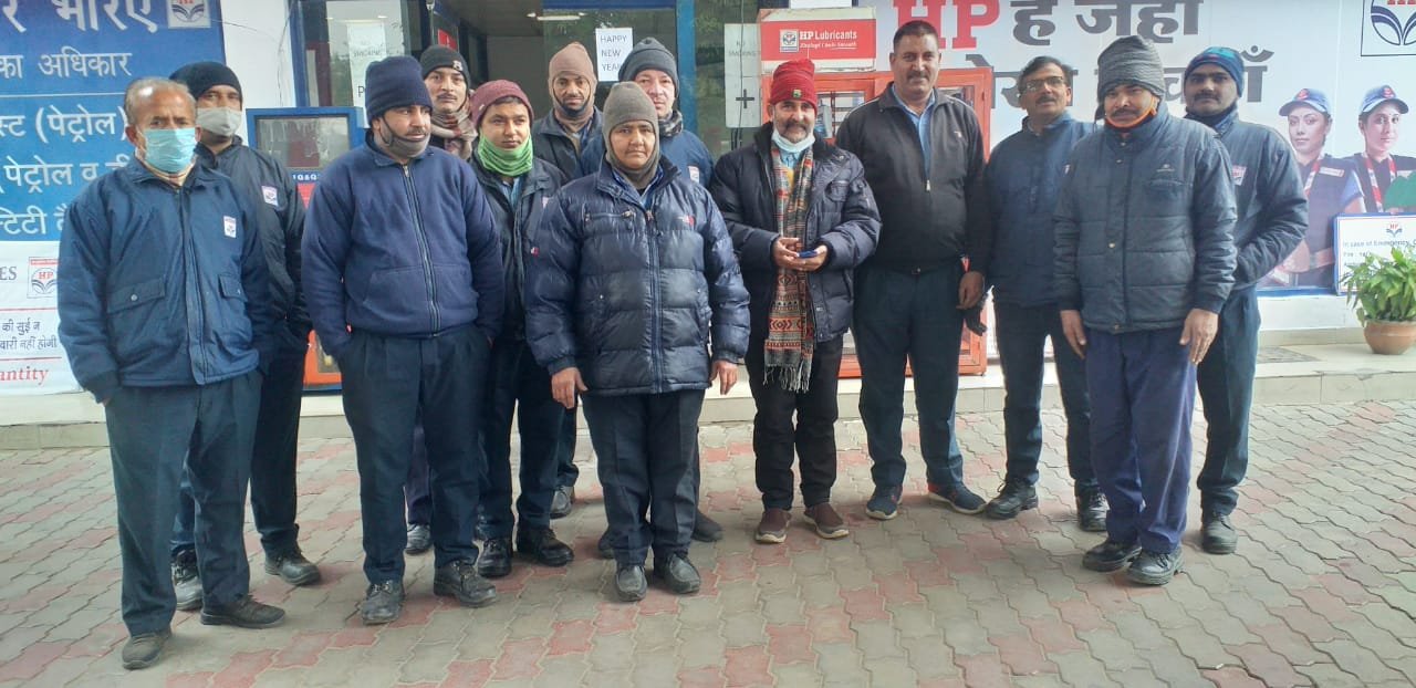 ट्राइसिटी में पेट्रोल पंप पर कार्य कर रहे दस हजार लोगों को भाजपा से जोड़ा जाएगा: ओपी सिंह।