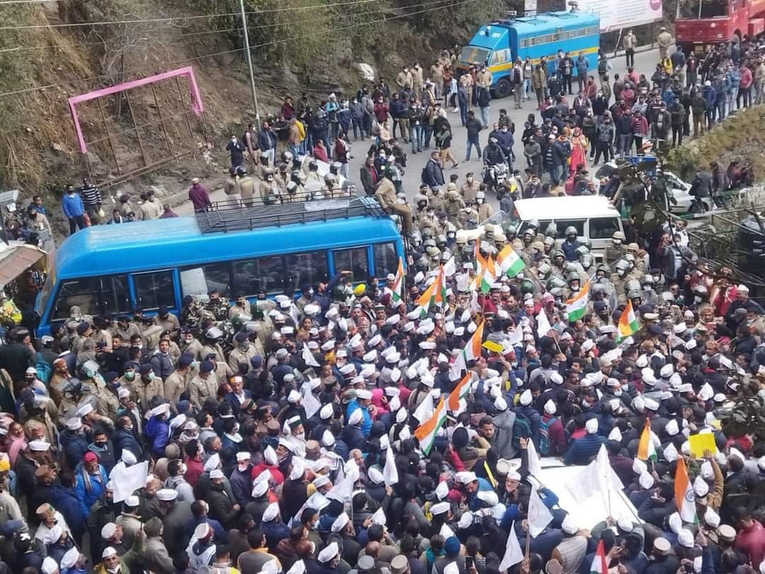 ओल्ड पेंशन बहाली को लेकर शिमला में सड़क जाम करने वाले कर्मचारियों पर FIR दर्ज