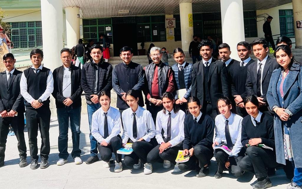 नकुल खुल्लर ने छात्रों को दी पर्यटन की जानकारी, युवाओं को बताई रोजगार की राह