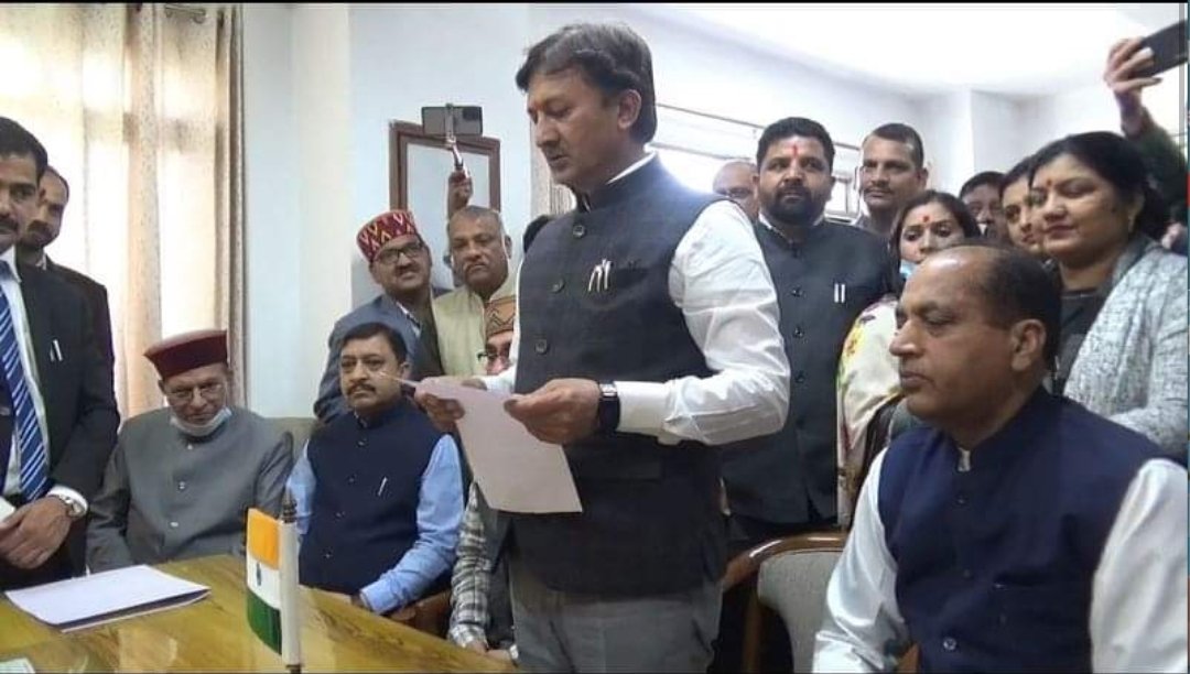 राज्यसभा के लिए डॉ. सिकंदर कुमार ने भरा नामांकन, सीएम जयराम सहित प्रदेश अध्यक्ष रहे मौजूद