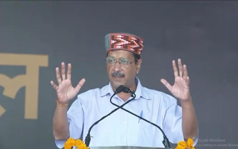 हिमाचल में केजरीवाल ने भरी चुनावी हुंकार बोले- लोग सीधे सादे, नेता खराब