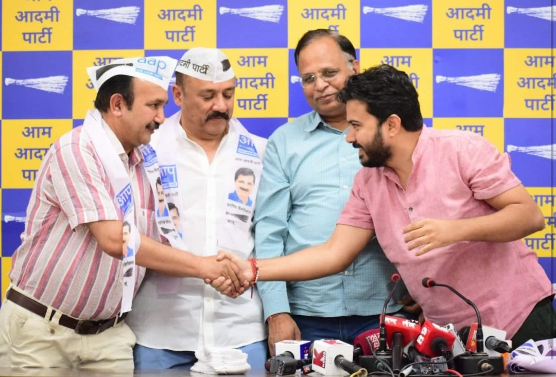 हिमाचल कांग्रेस महासचिव अरुण शर्मा ने थामा AAP का दामन