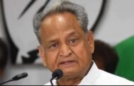 Ashok Gehlot story:माफ़ीनामे के बाद अशोक गहलोत ने अध्यक्ष पद का चुनाव लड़ने से किया इंकार, सीएम बने रहने पर सस्पेंस बरक़रार