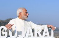 Modi Gujarat Visit:मिशन गुजरात पर प्रधानमंत्री मोदी, 29 हजार करोड़ रुपए के विकास कार्यों की देंगे सौगात, सूरत में हुआ भव्य स्वागत