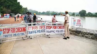 Air Show at Chandigarh Sukhna Lake:  शहर में आज कई जगह ट्रैफिक डायवर्ट,एडवाइजरी देखकर आएं लोग