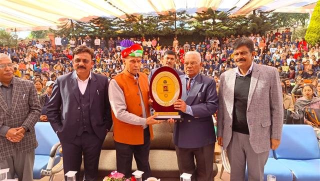 हमीरपुर में चार दिवसीय यूथ फेस्टिवल का आगाज, पूर्व मुख्यमंत्री प्रेम कुमार धूमल ने किया शुभारम्भ