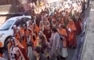 भरमौर में  जनजातीय गौरव दिवस की धूम, पारंपरिक गद्दी वेशभूषा पहनकर निकाली गई पदयात्रा