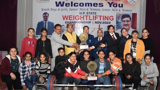 कांगड़ा ने सीनियर और जूनियर वेटलिफ्टिंग महिला वर्ग में जीती ट्रॉफी