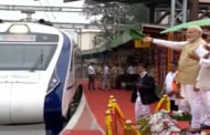 पीएम मोदी ने दक्षिण के पहले वंदे भारत को हरी झंडी दिखाई, बेंगलुरु में हवाई अड्डे के टर्मिनल का उद्घाटन किया