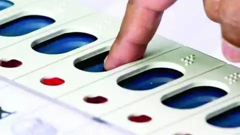 इस बार जिला मुख्यालय में रहेंगी ईवीएम, चुनाव परिणाम के बाद 45 दिन तक महफूज रखा जाएगा मतों का रिकार्ड