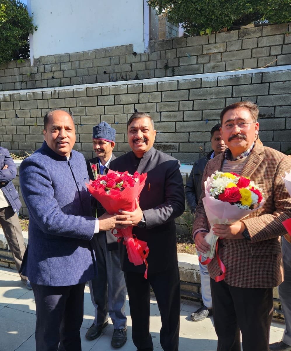 हिमाचल में सरकार की योजनाओं का नाम बदलना ठीक नहीं : जयराम