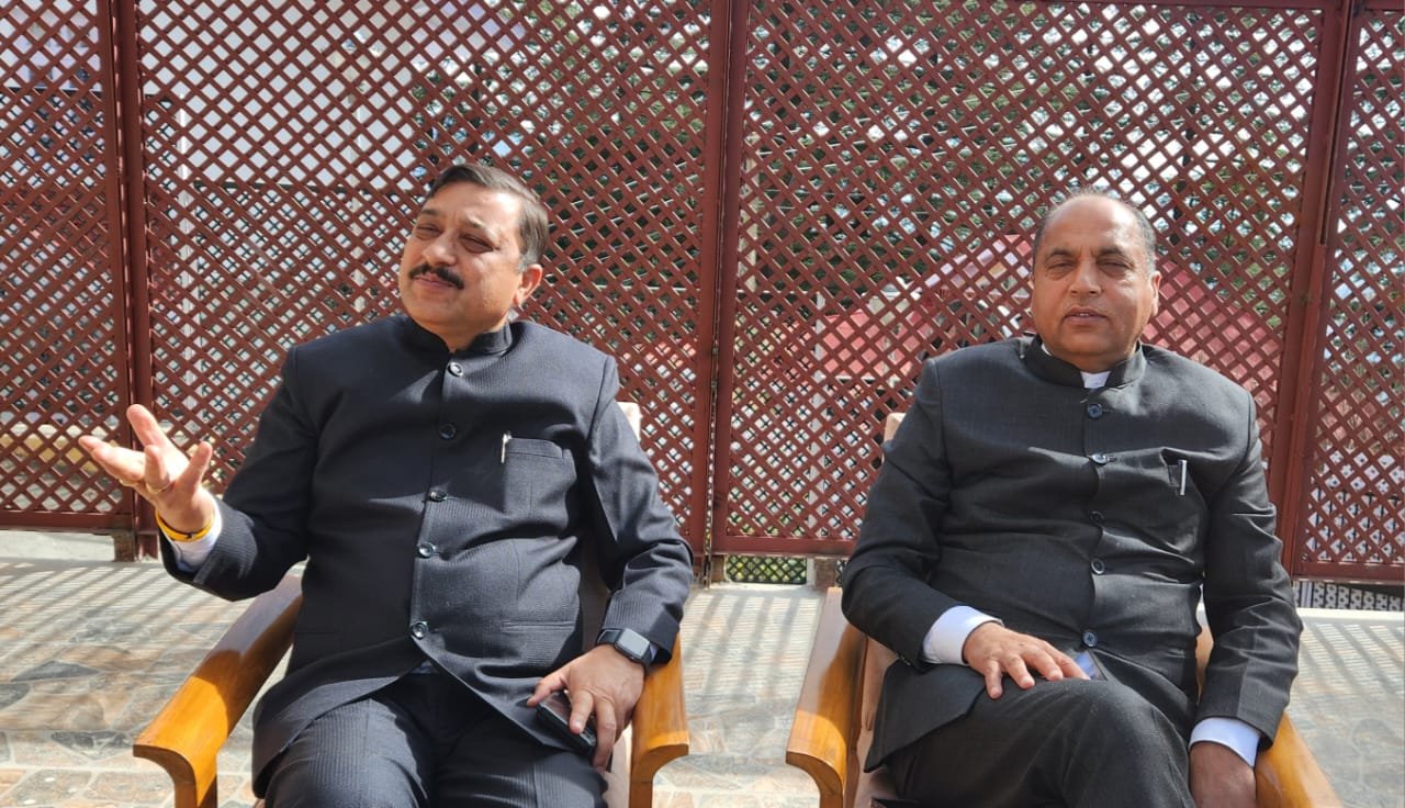 हिमाचल श्रीलंका कब बन रहा है बताएं कांग्रेस