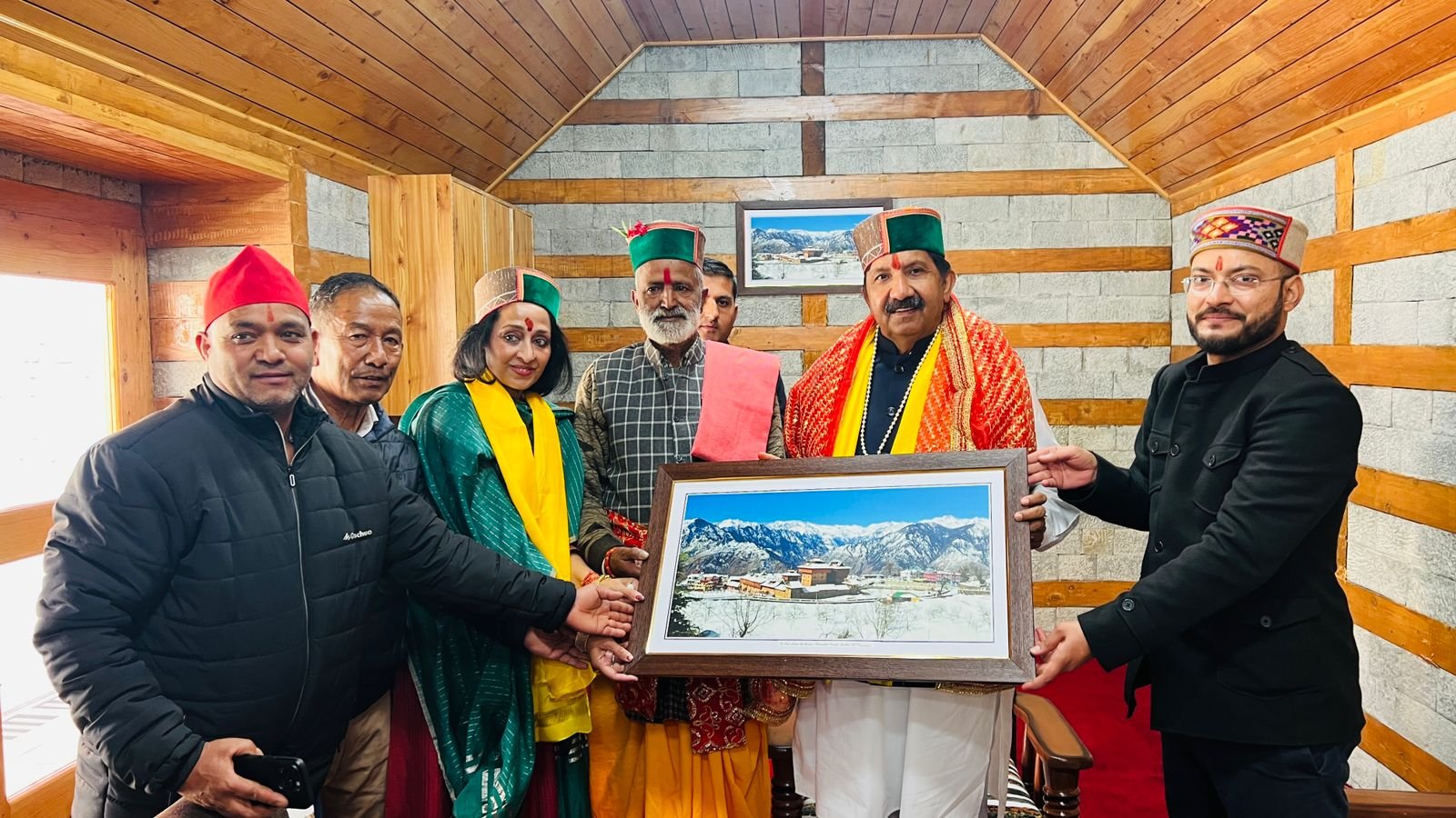 उप मुख्यमंत्री ने माता भीमकाली मंदिर सराहन में पूजा अर्चना की