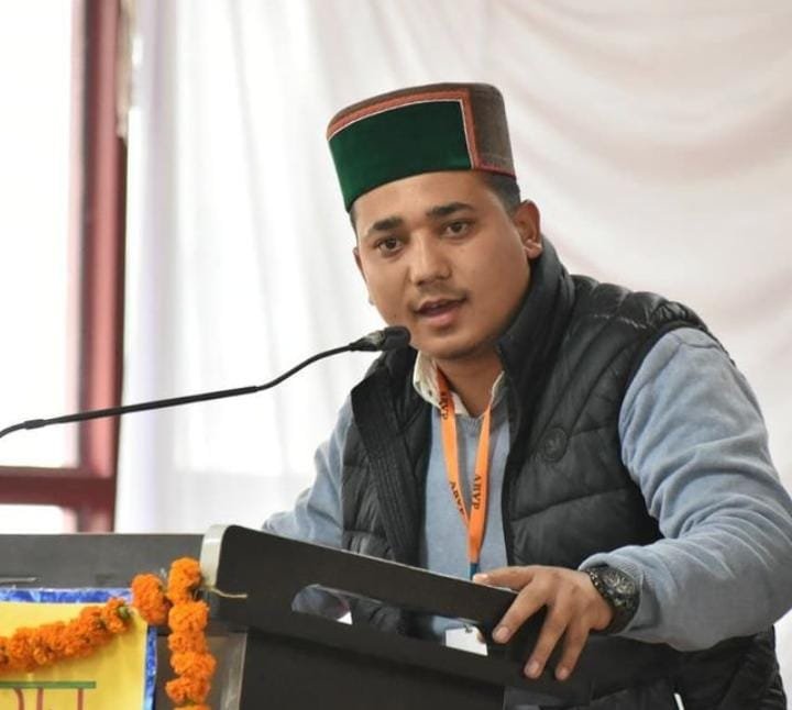 जेबीटी व बीएड भर्ती मामले की समास्या का शीघ्र समाधान करें हिमाचल सरकार