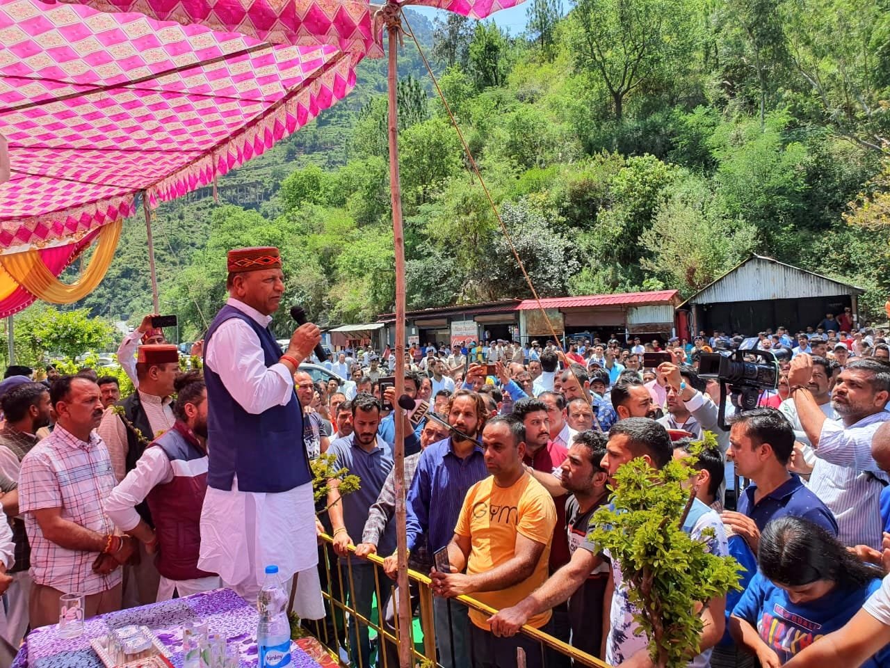 प्रशासन ने हमें मृतक के घर जाने से रोका, कल 12 जिलों में करेंगे धरना प्रदर्शन : बिंदल
