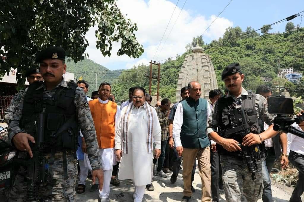 इस घड़ी में केंद्र प्रदेश  हर संभव सहयोग देने को कटिबद्ध : नड्डा