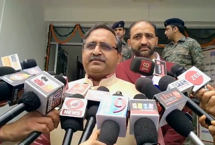 1 महीने की सैलरी का चेक मुख्यमंत्री को सौंपेगा भाजपा विधायक दल : रणधीर