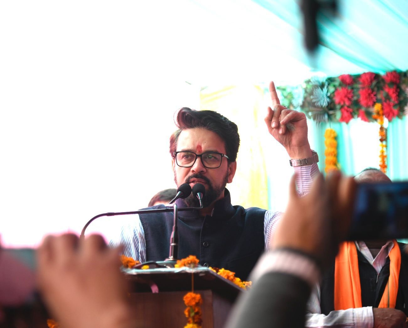 हार सामने देख गुंडागर्दी पर उतारू कांग्रेस: अनुराग ठाकुर