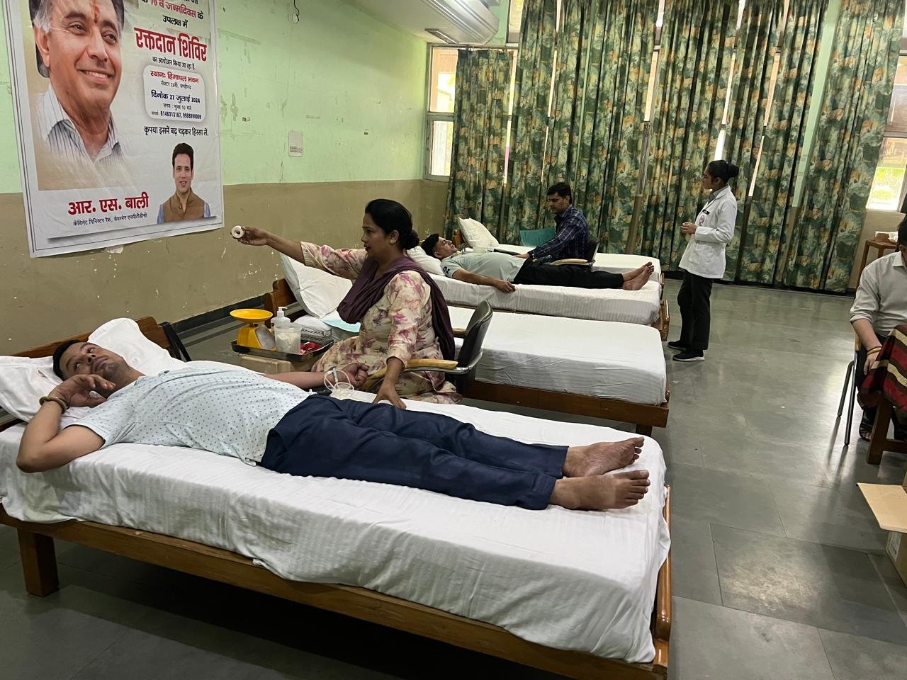 स्वर्गीय जी एस बाली के जन्मदिवस पर करवाया गया रक्तदान शिविर