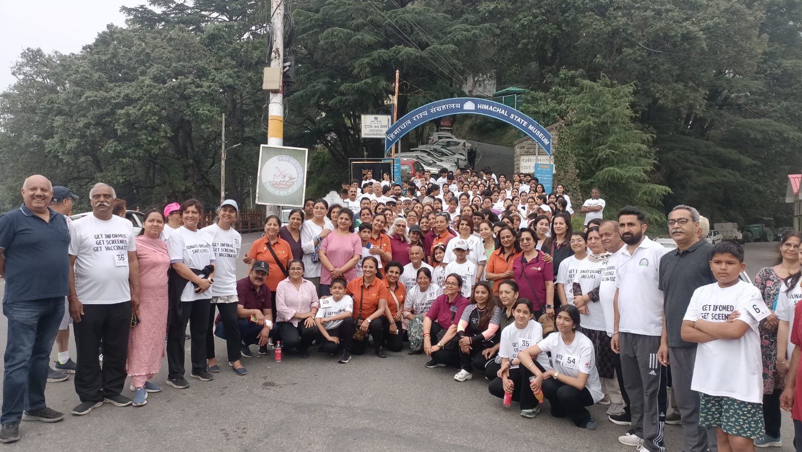 मेयर ने हरी झंडी दिखाकर वॉकाथान को किया रवाना